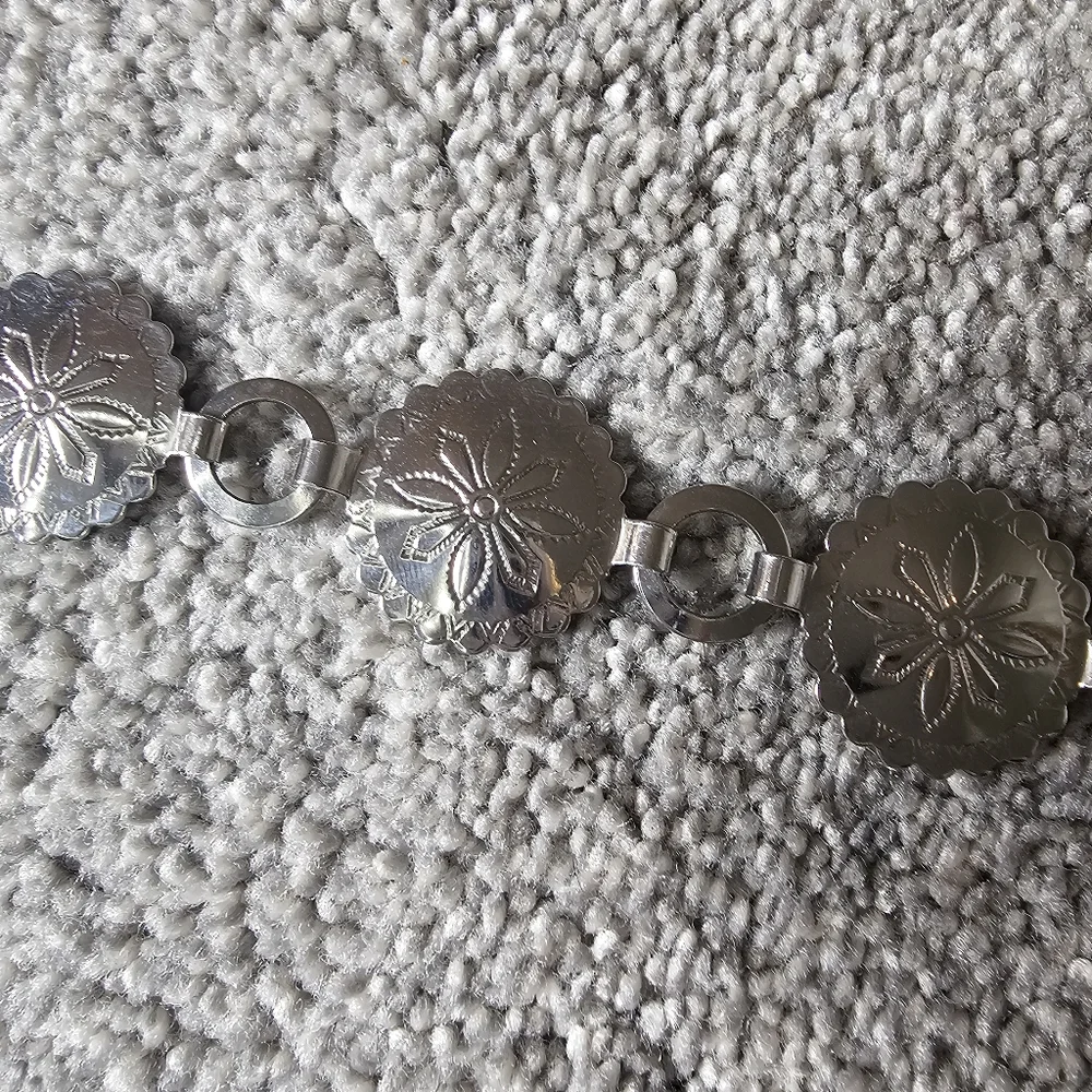 Silver Floral Concho Waist Belt - Women's Accessory - Picture 6 of 8